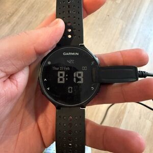 Garmin Forerunner 235 Black Wearable Smartwatch